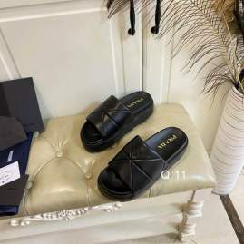 Picture of Prada Slippers _SKUPradasz35-40Y0702134